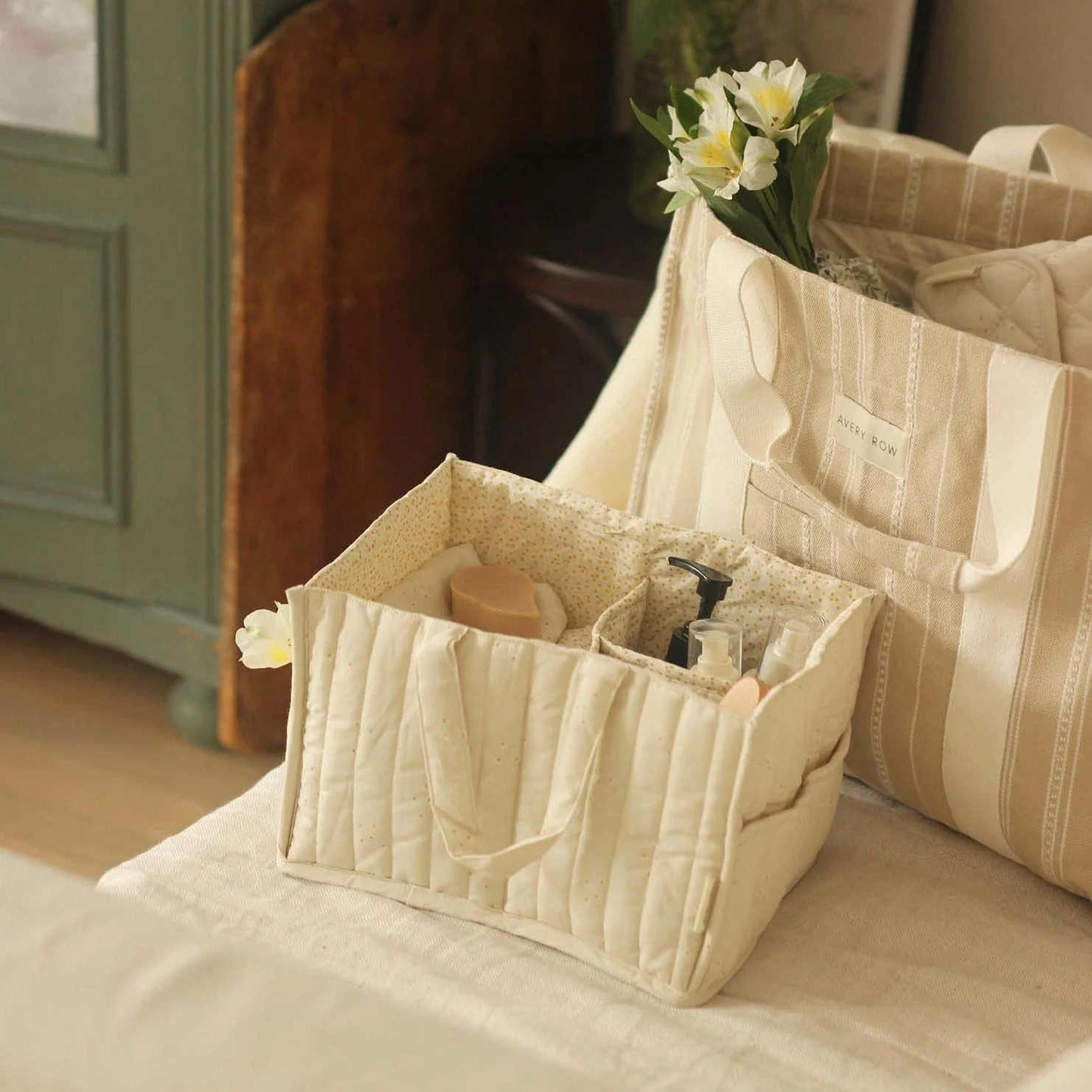 Avery Row Nappy Caddy - Image 6