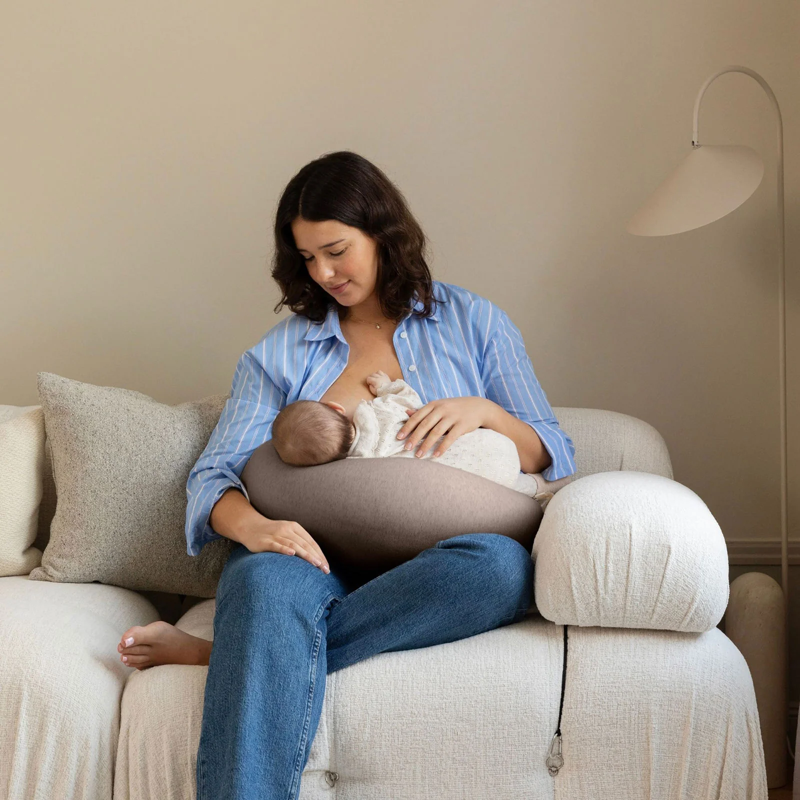 bbhugme Nursing Pillow - Hazel Brown - Image 2