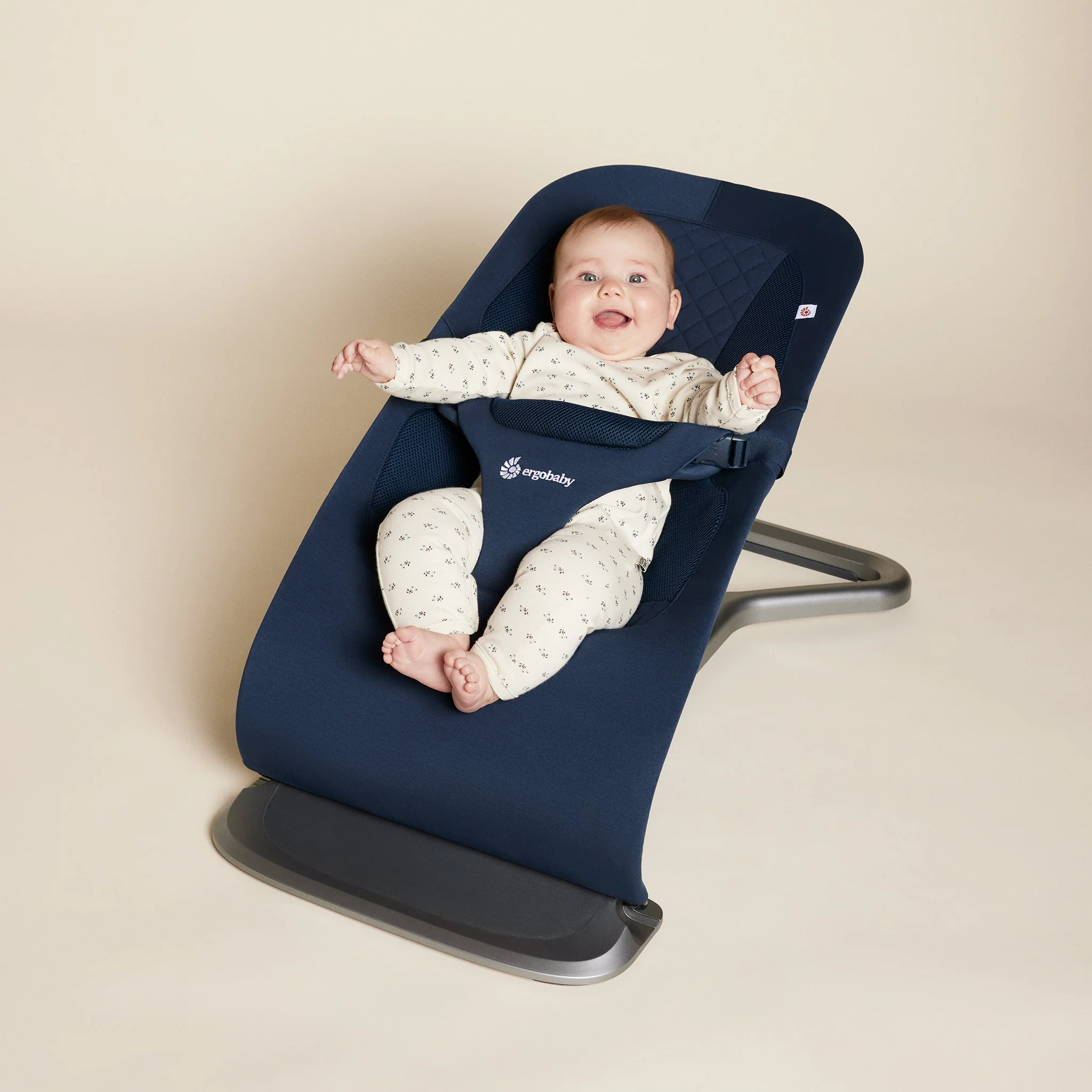 Ergobaby Evolve 3-in-1 Bouncer - Image 3