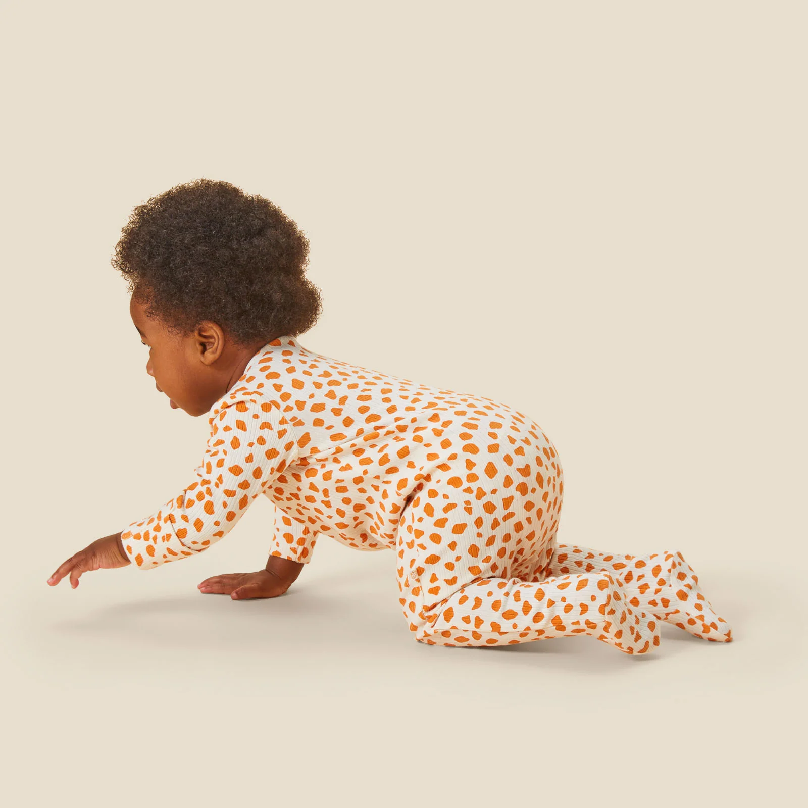 Giraffe Spot Ribbed Clever Zip Sleepsuit - Image 5