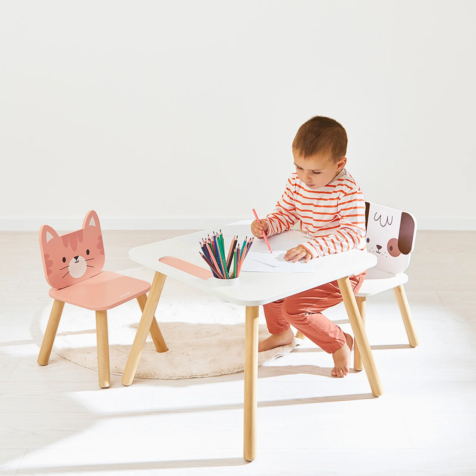 Janod Classic Table - Image 2