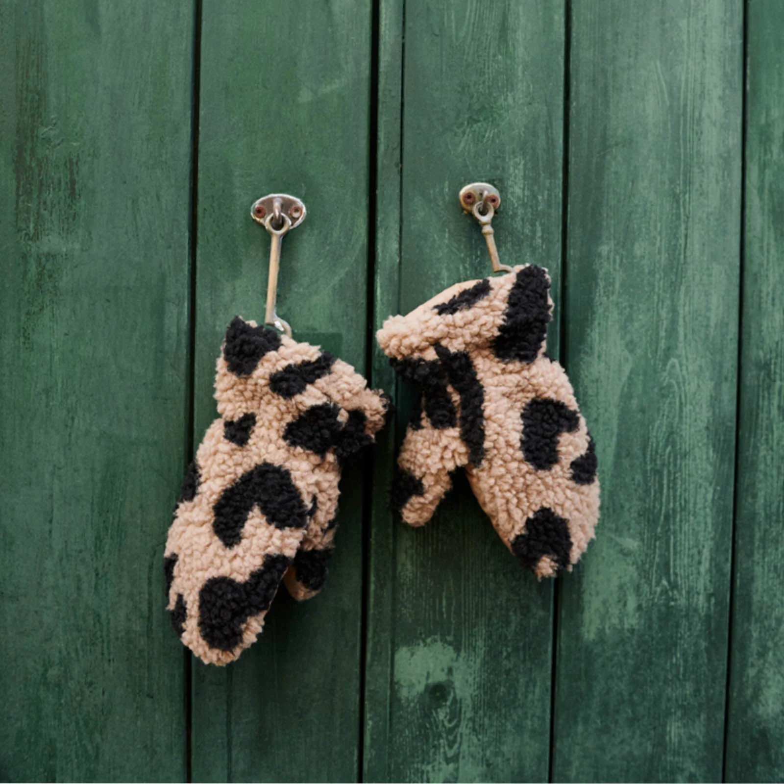 Liewood Grethe Pile Gloves - Image 6