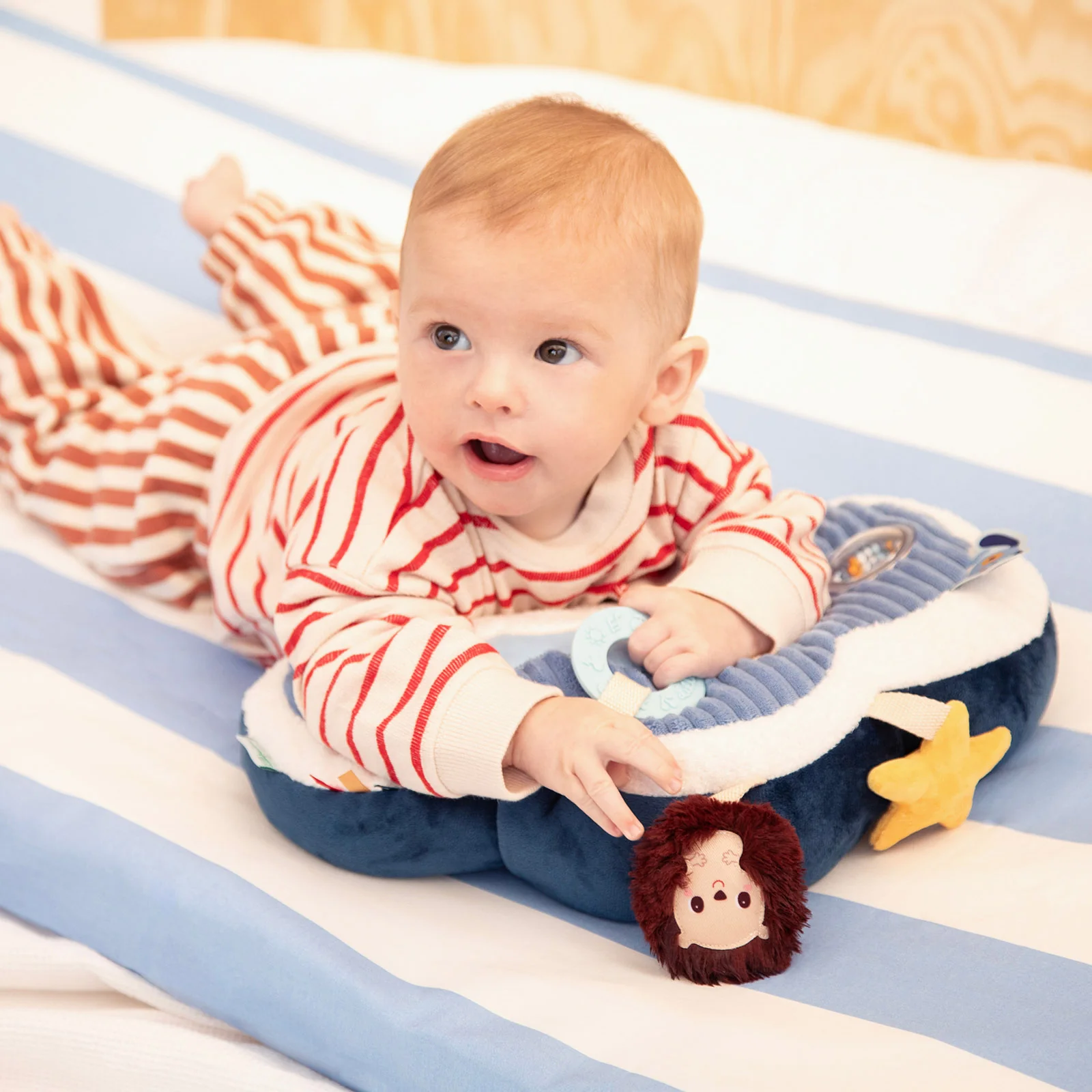 Lilliputiens Activities Cushion - Jules