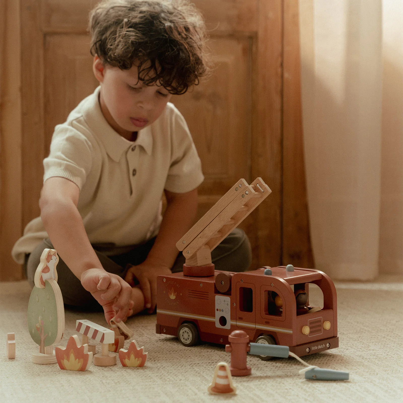 Little Dutch Fire Truck Set - Image 3