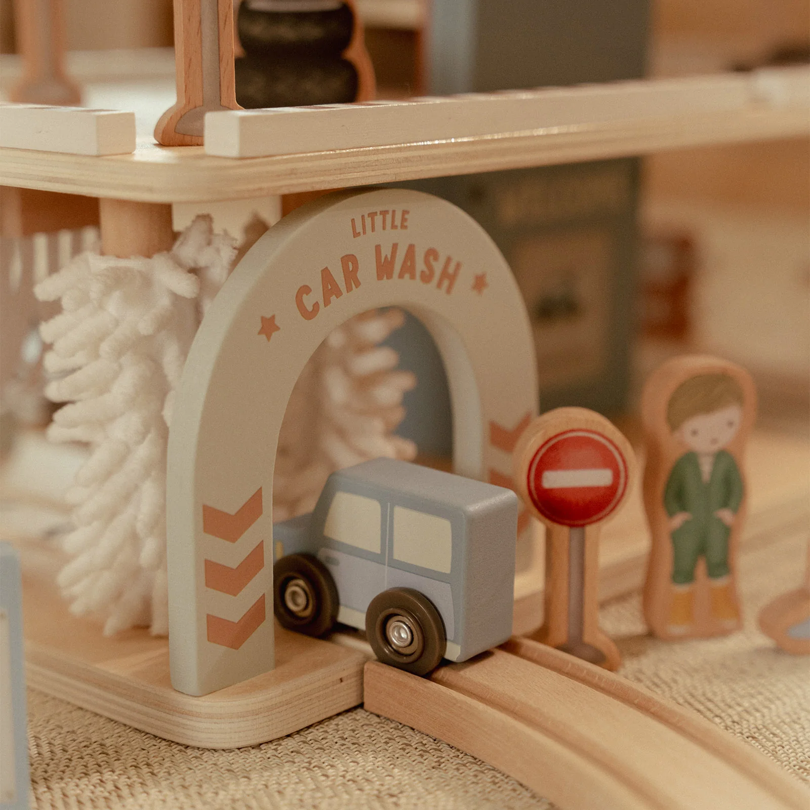 Little Dutch Parking Garage - Image 5