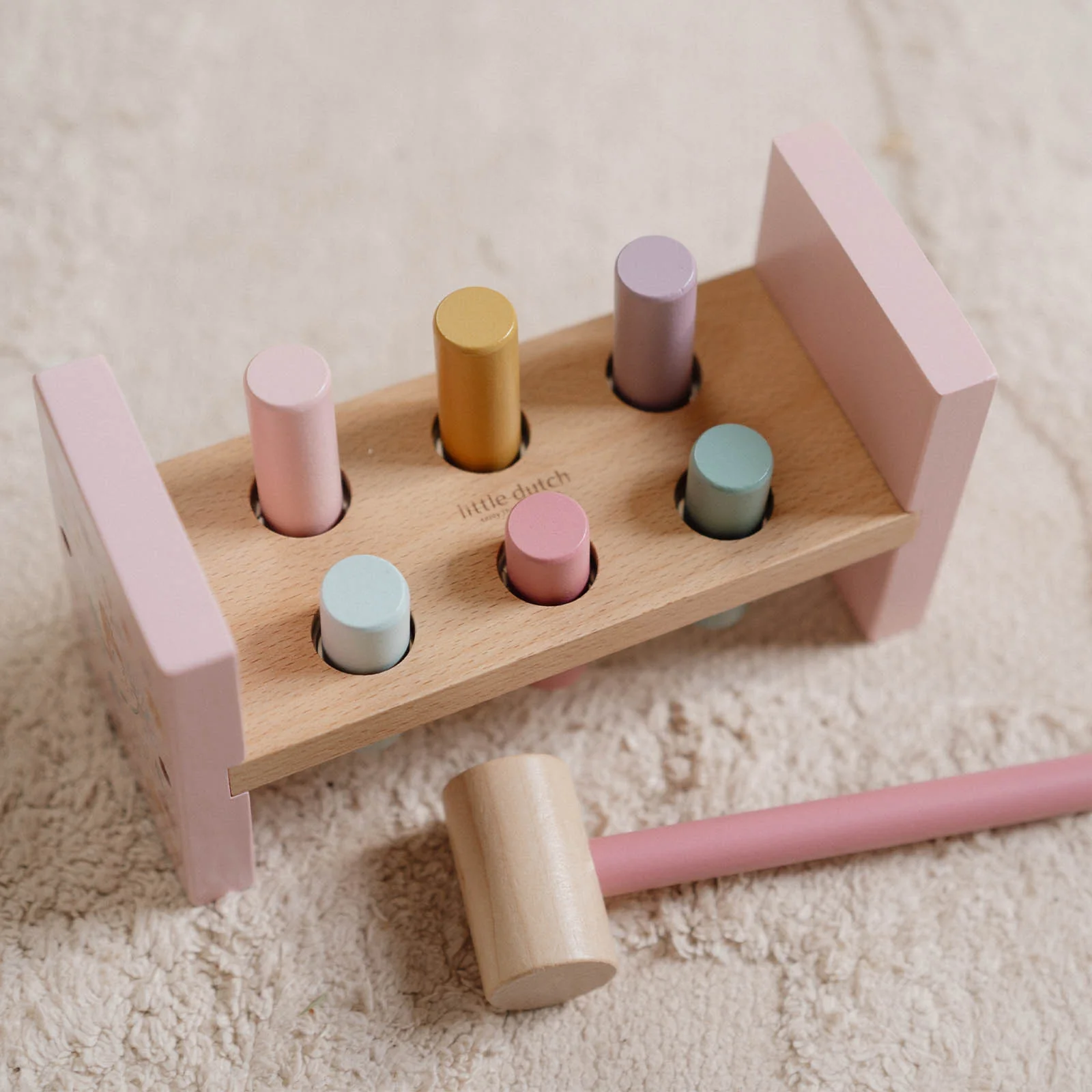Little Dutch Pounding Bench - Image 7