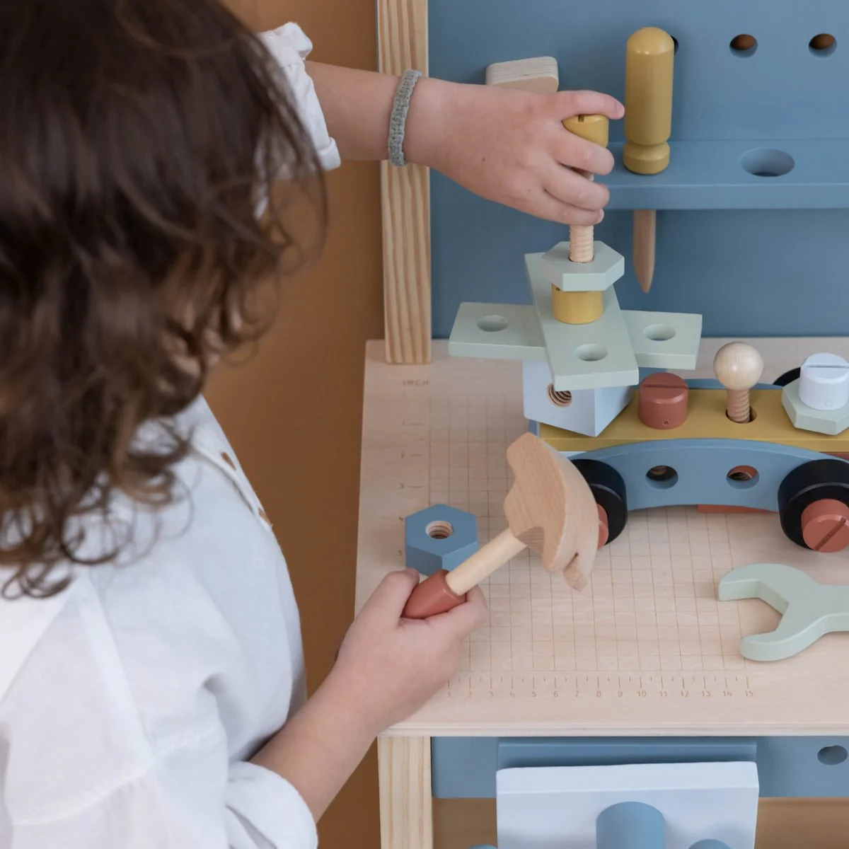 Little Dutch Workbench - Image 5