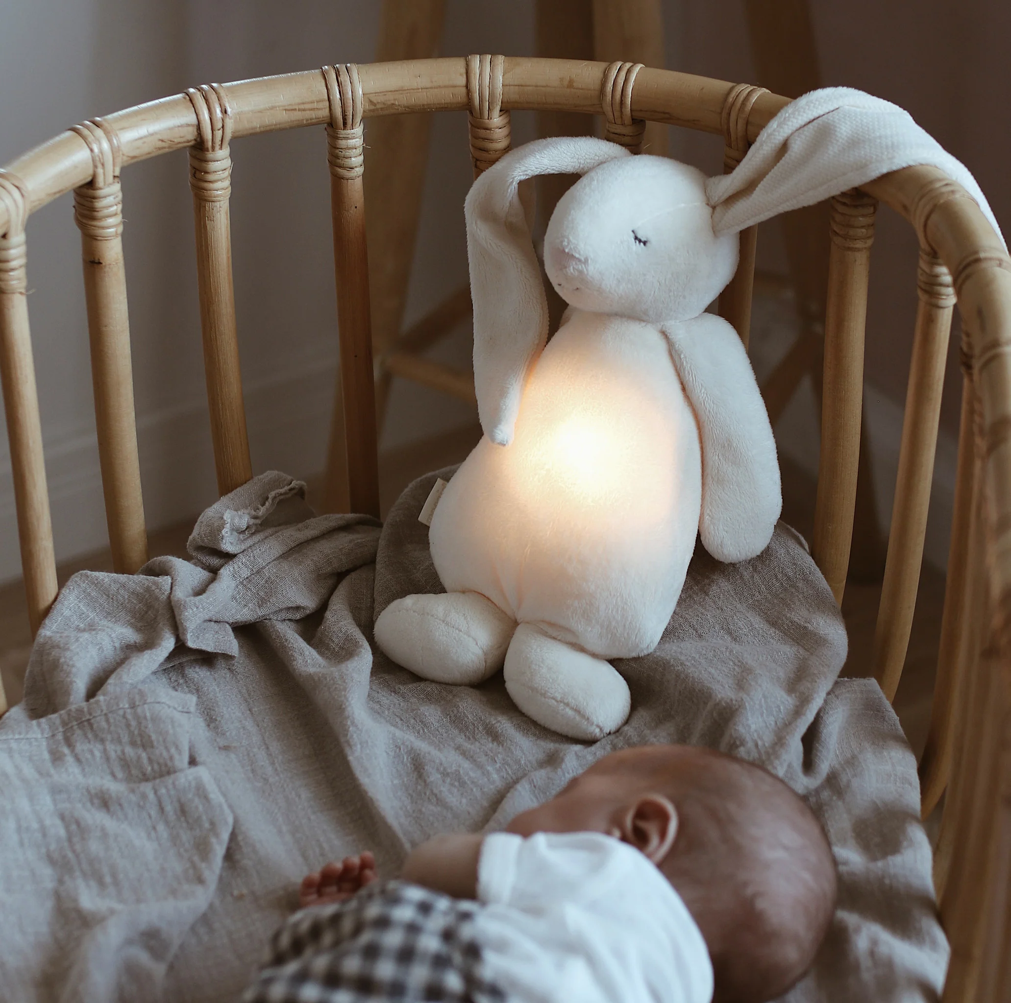 Moonie Humming Bunny Night Light Original