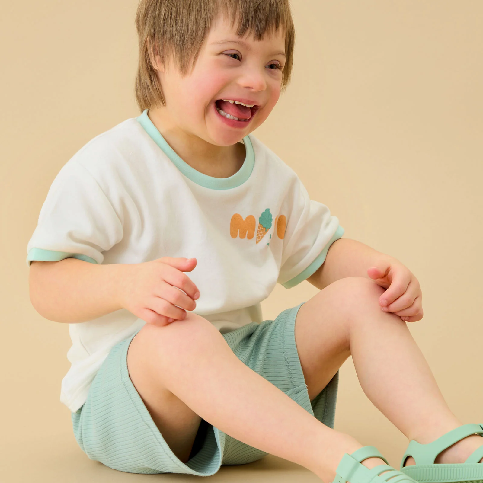 MORI Beach Day Oversized T-Shirt - Image 3