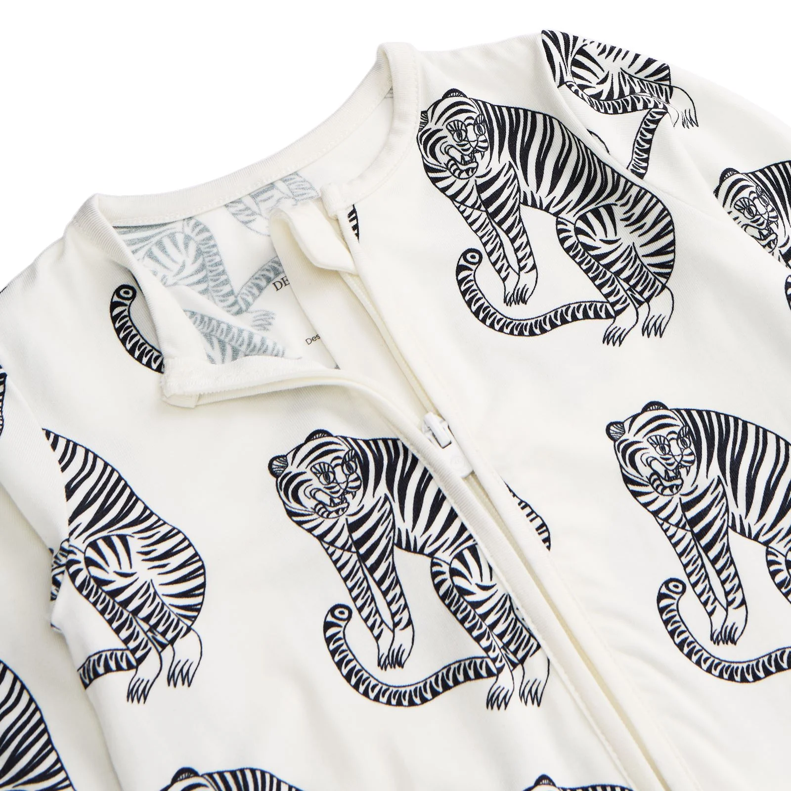 MORI x Desmond & Dempsey Tiger Clever Zip Sleepsuit - Image 3