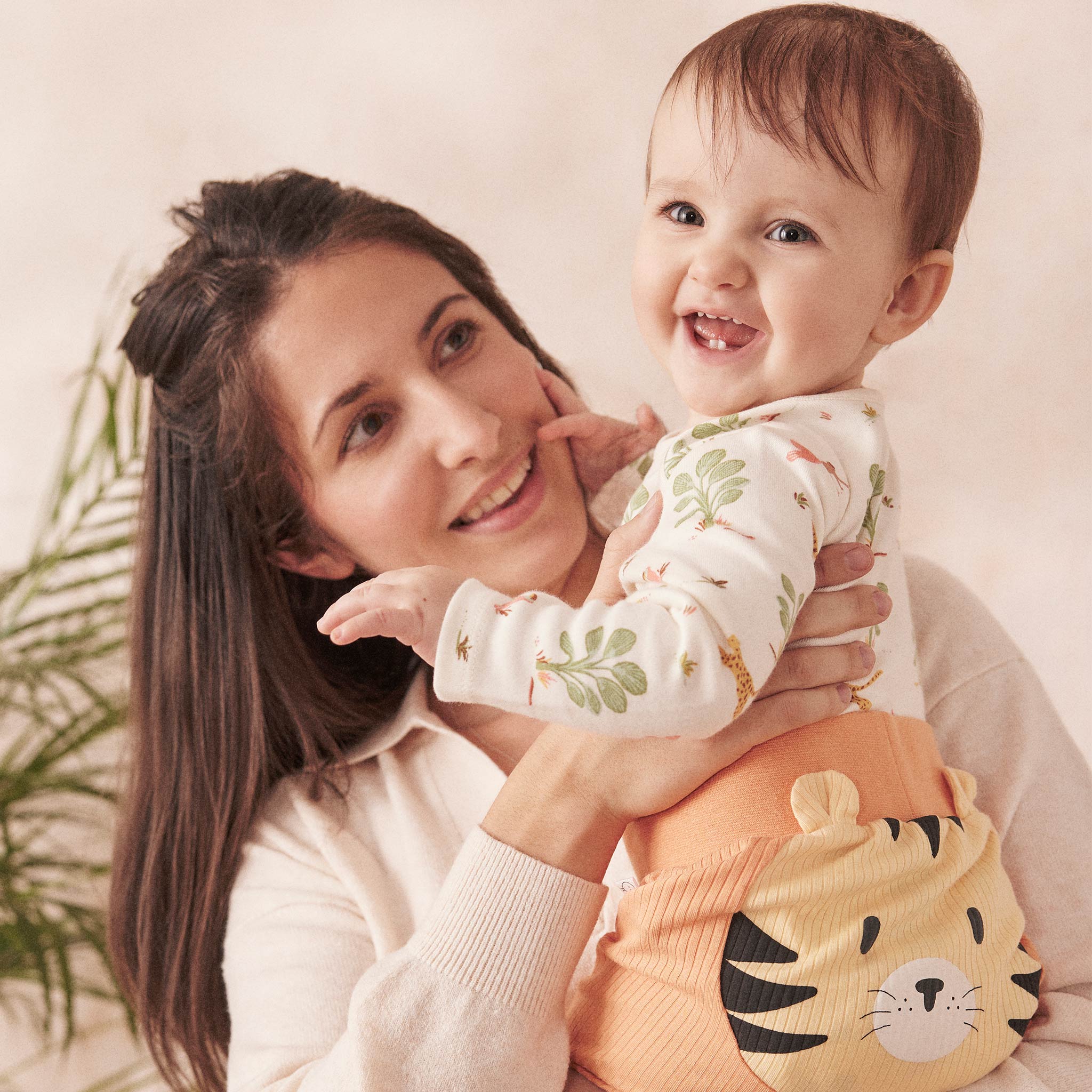 Rainforest Bodysuit & Tiger Joggers Outfit - Image 5