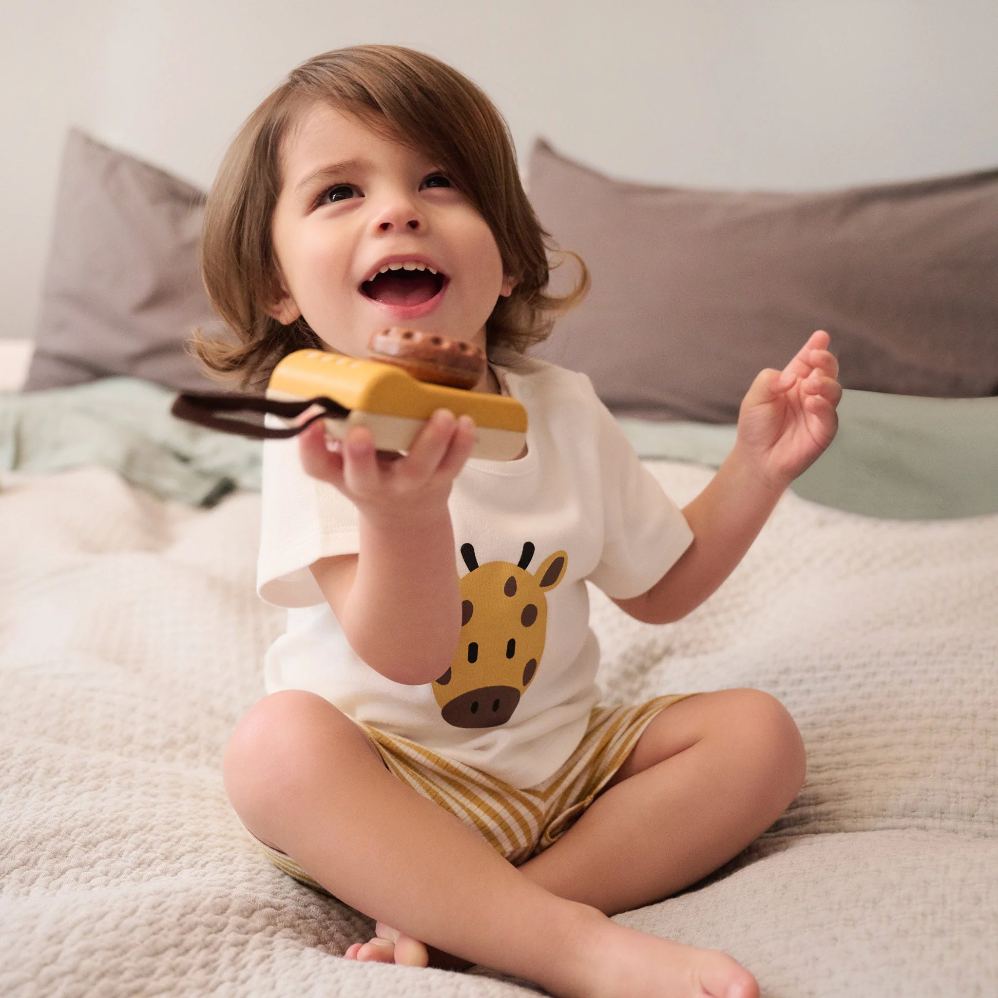 Sleep Club Giraffe Short Sleeve Pyjamas